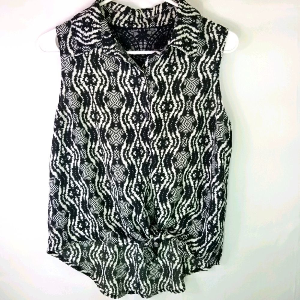 No Boundaries Blouse with Lace Panel in Back